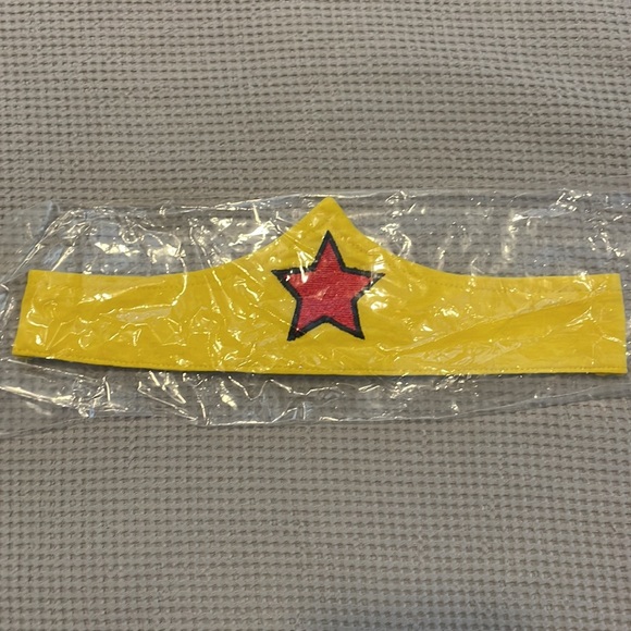 NEW! Wonder Woman costume top with cape and headband - Picture 5 of 7